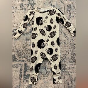Posh Peanut 9-12m snap long sleeve romper